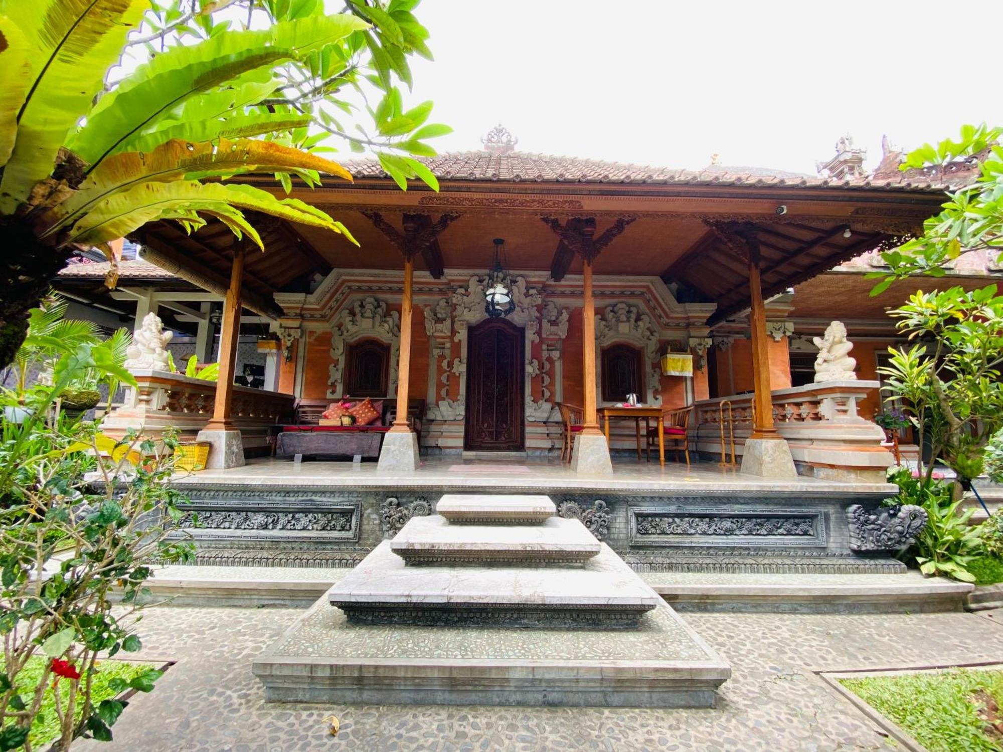 Aura Bisma Guesthouse Убуд Экстерьер фото